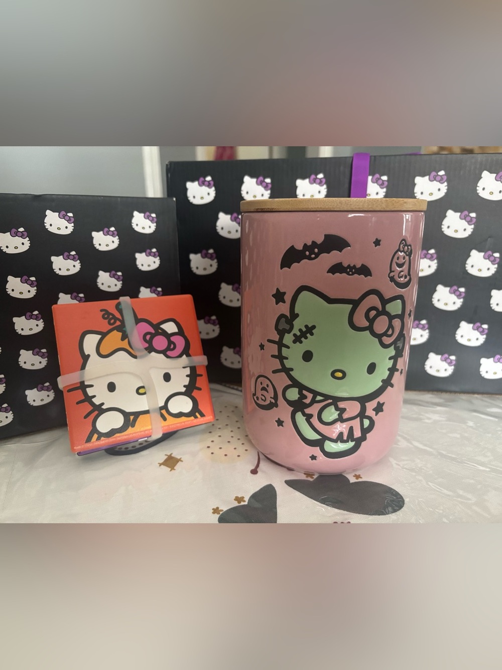 Hello Kitty Halloween Decor Bundle